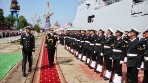 VAdm RK Dhowan inspects guard of honour Trikand in background-784596