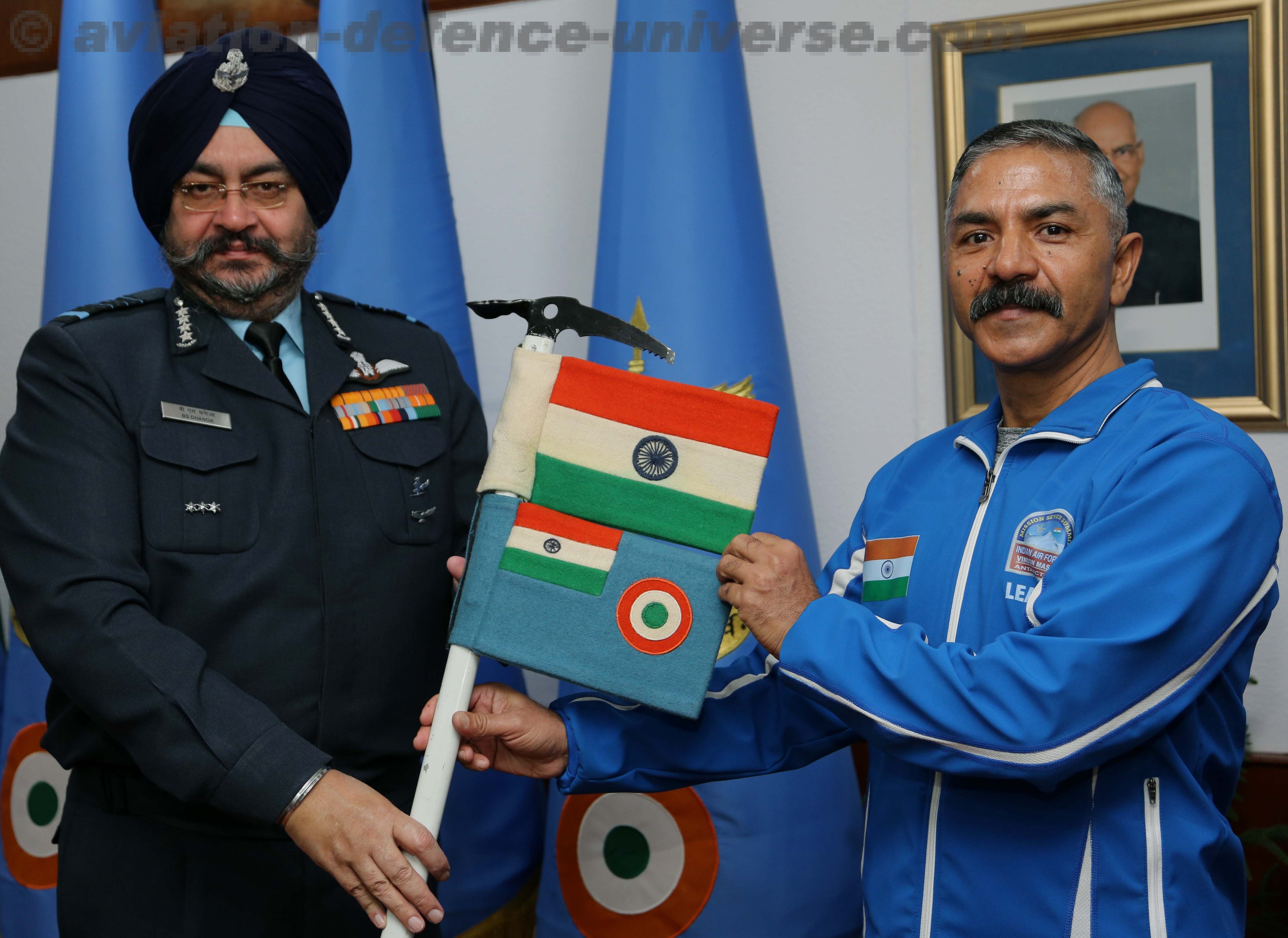 Chief Of The Air Staff Air Chief Marshal Birender Singh Dhanoa Pvsm Avsm Ysm Vm Adc Adu